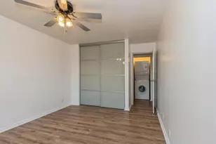 3900 N Pine Grove Ave, Chicago, IL 60613 - Photo 11