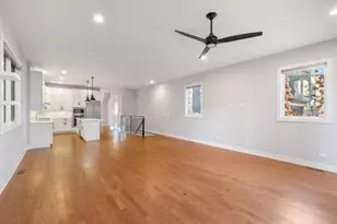 1057 N Wood St, Chicago, IL 60622 - Photo 7