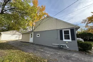 54 Mionske Dr, Lake Zurich, IL 60047 - Photo 5