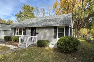 54 Mionske Dr, Lake Zurich, IL 60047 - Photo 11