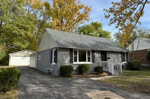 54 Mionske Dr, Lake Zurich, IL 60047 - Photo 3