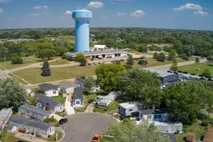 310 Apollo Ct, Round Lake, IL 60073 - Photo 29