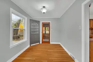 405 W Bluff St, Streator, IL 61364 - Photo 9