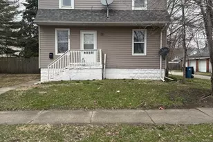 943 E Bourbonnais St, Kankakee, IL 60901 - Photo 1