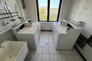 9074 W Terrace Dr, Niles, IL 60714 - Photo 5