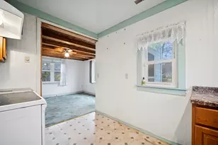 215 Second St, Elgin, IL 60123 - Photo 7