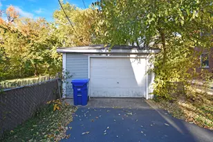 916 Lacey Ave, Lisle, IL 60532 - Photo 7