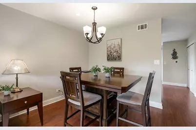 17438 W Walnut Lane, Gurnee, IL 60031 - Photo 5