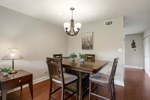 17438 W Walnut Ln, Gurnee, IL 60031 - Photo 5