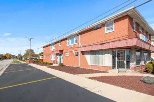 7654 S Harlem Ave, Bridgeview, IL 60455 - Photo 1