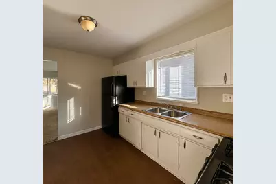 15326 Dorchester Avenue, Dolton, IL 60419 - Photo 9