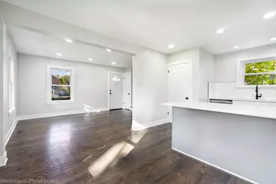 4247 Anna Avenue, Lyons, IL 60534 - Photo 11