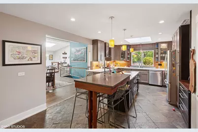 2419 Riverwoods Road, Riverwoods, IL 60015 - Photo 11