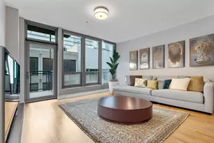 565 W Quincy St, Chicago, IL 60661 - Photo 3