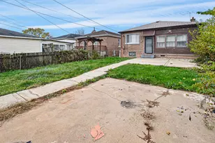 10737 S Emerald Ave, Chicago, IL 60628 - Photo 15