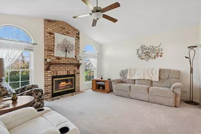 1445 Greens Court #1445, Glendale Heights, IL 60139 - Photo 5