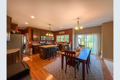 445 E Becker Place, Sycamore, IL 60178 - Photo 7