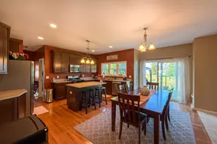 445 E Becker Pl, Sycamore, IL 60178 - Photo 7