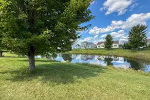 445 E Becker Pl, Sycamore, IL 60178 - Photo 31