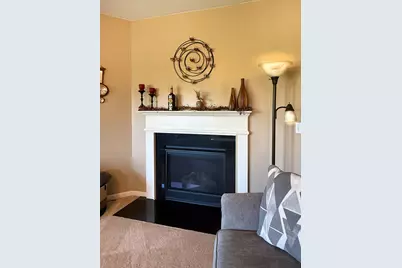 445 E Becker Place, Sycamore, IL 60178 - Photo 11