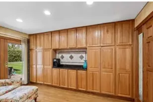 19738 W Martin Dr, Mundelein, IL 60060 - Photo 3