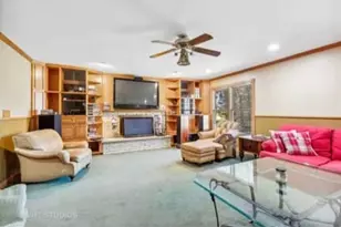 19738 W Martin Dr, Mundelein, IL 60060 - Photo 9