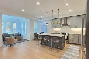 847 W Ainslie St, Chicago, IL 60640 - Photo 5