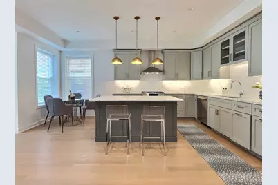 847 W Ainslie Street #2W, Chicago, IL 60640 - Photo 3