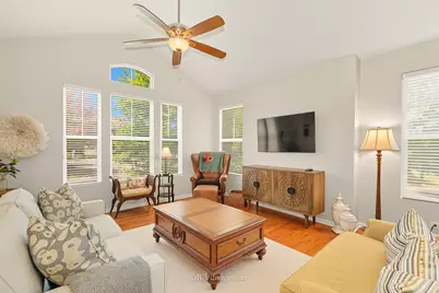 695 Station Boulevard, Aurora, IL 60504 - Photo 5