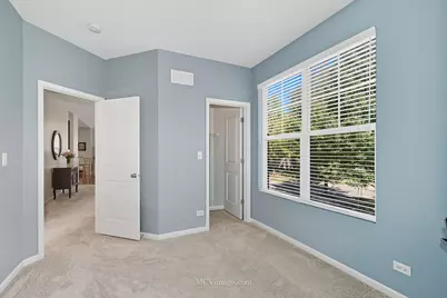 695 Station Boulevard, Aurora, IL 60504 - Photo 17