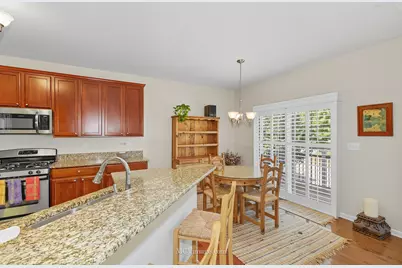 695 Station Boulevard, Aurora, IL 60504 - Photo 7