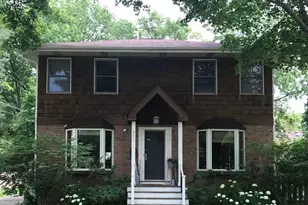 953 Clay Ct, Deerfield, IL 60015 - Photo 1