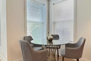 847 W Ainslie St, Chicago, IL 60640 - Photo 9