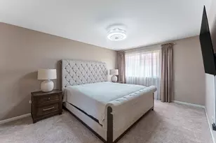 1748 Windward Ave, Naperville, IL 60563 - Photo 5