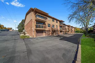 8094 Garfield Ave, Burr Ridge, IL 60527 - Photo 21