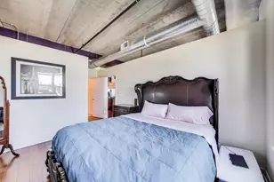 833 W 15th Pl, Chicago, IL 60608 - Photo 15