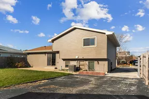 8929 W 169th Pl, Orland Hills, IL 60487 - Photo 19