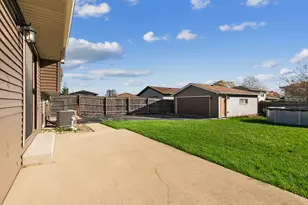 8929 W 169th Pl, Orland Hills, IL 60487 - Photo 21