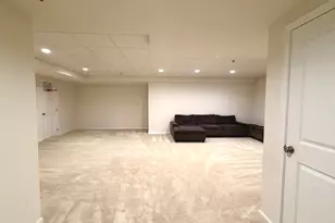 3660 Thornhill Dr, Elgin, IL 60124 - Photo 17