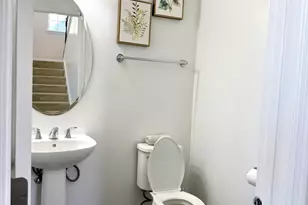 3660 Thornhill Dr, Elgin, IL 60124 - Photo 9