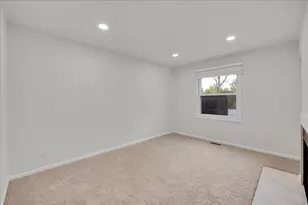 1785 Grosvenor Cir, Wheaton, IL 60189 - Photo 23