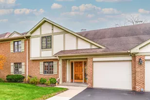 970 Ivy Ln, Deerfield, IL 60015 - Photo 1