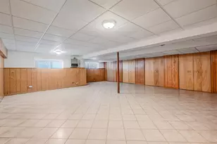 [Address not provided], Burr Ridge, IL 60527 - Photo 21