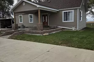 3692 E 2nd Rd, Mendota, IL 61342 - Photo 1