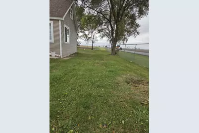3692 E 2nd Road, Mendota, IL 61342 - Photo 15