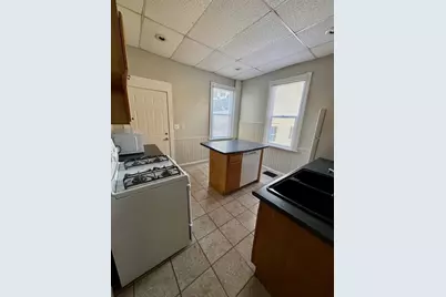 506 E Chestnut Street, Bloomington, IL 61701 - Photo 17