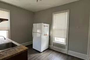 506 E Chestnut St, Bloomington, IL 61701 - Photo 21