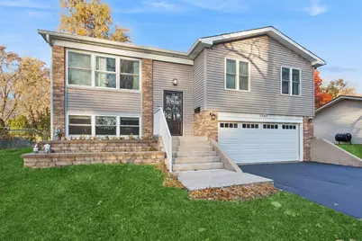 3008 Scenicwood Lane, Woodridge, IL 60517 - Photo 1