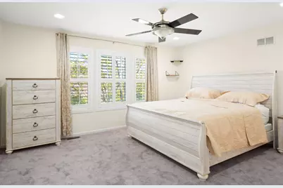 563 Grosvenor Lane, Aurora, IL 60504 - Photo 13