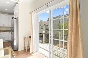 563 Grosvenor Ln, Aurora, IL 60504 - Photo 11